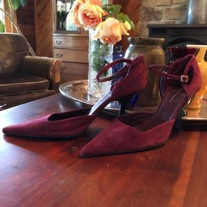 Plum suede Vintage Banana Republic heels size 8